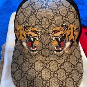 GG supreme Gucci baseball Cap size Medium